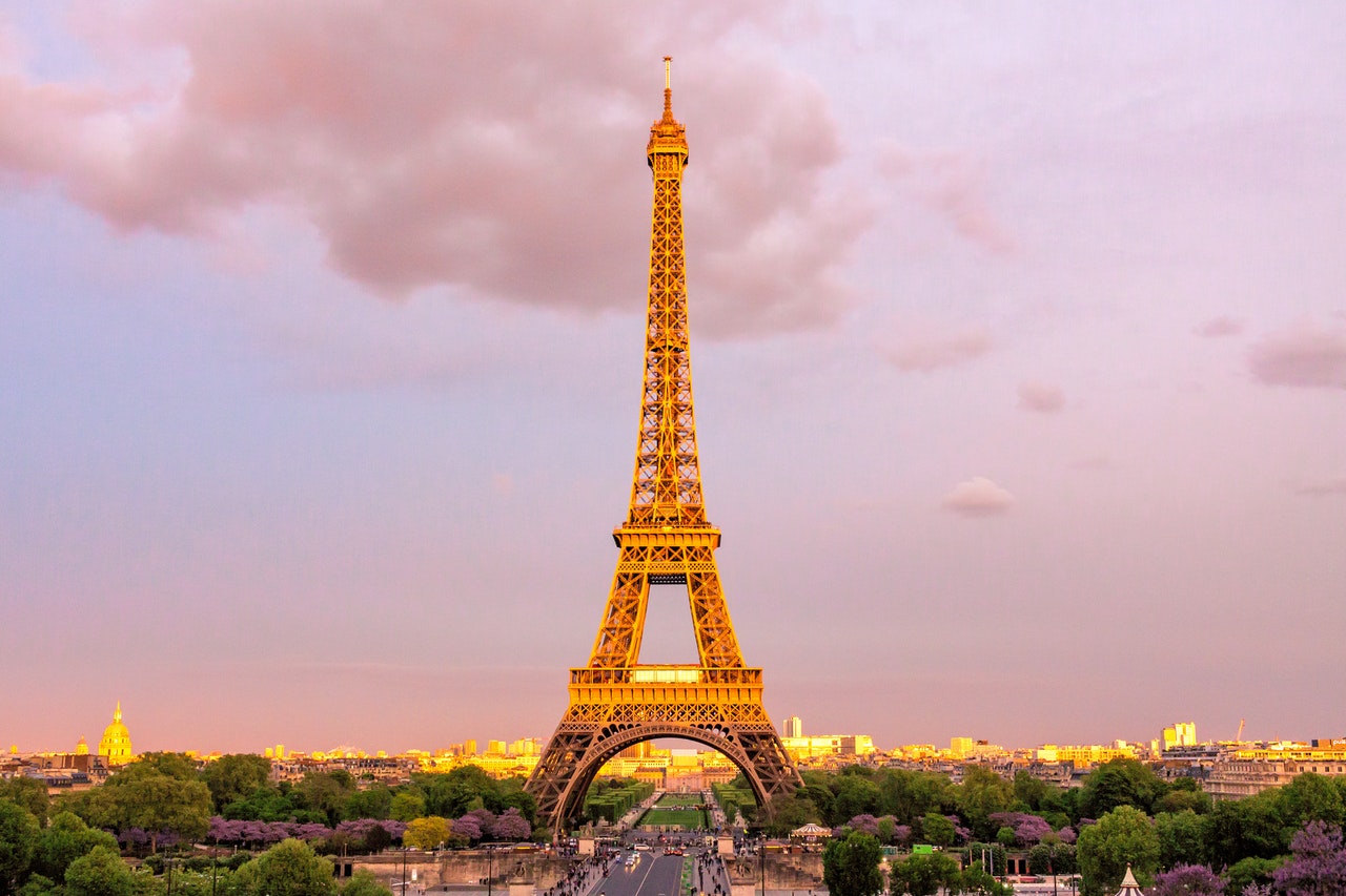 Cost to Visit the Eiffel Tower | Howmuchdoesitcost.com